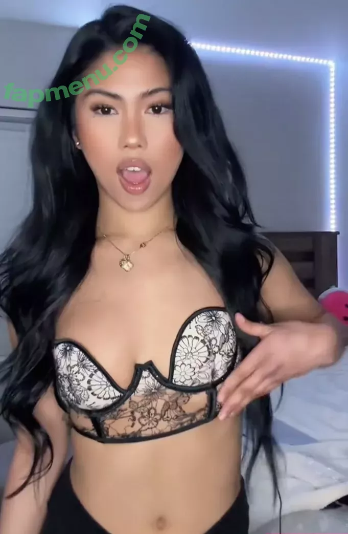 Alyanna Joelle nude photo #0637 (almost_autumn / alyanna.joelle)