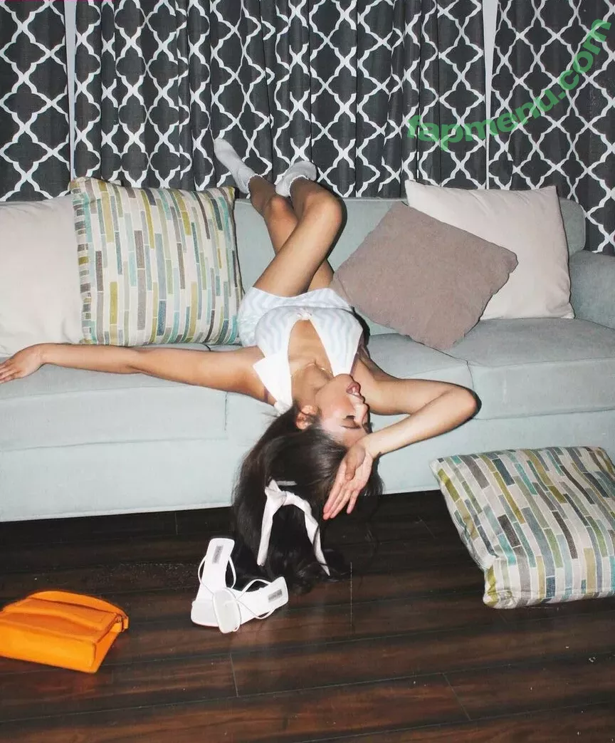 Alyanna Joelle nude photo #0768 (almost_autumn / alyanna.joelle)