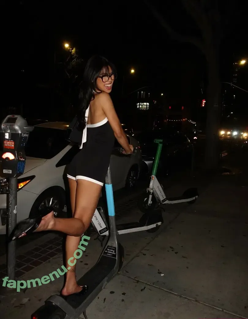 Alyanna Joelle nude photo #1079 (almost_autumn / alyanna.joelle)