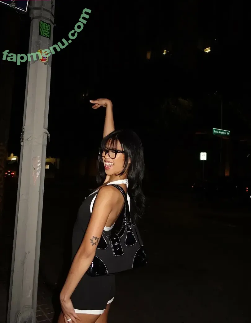 Alyanna Joelle nude photo #1084 (almost_autumn / alyanna.joelle)