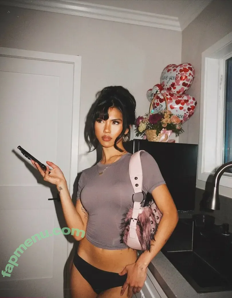 Alyanna Joelle nude photo #1116 (almost_autumn / alyanna.joelle)