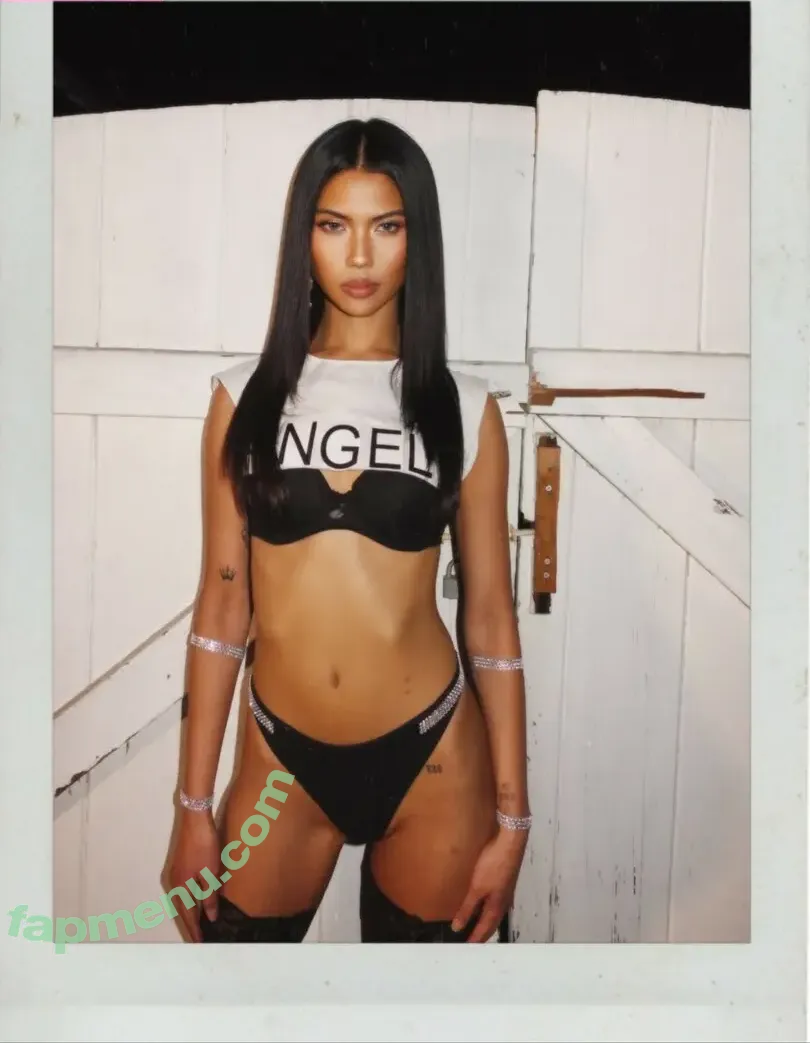 Alyanna Joelle nude photo #1129 (almost_autumn / alyanna.joelle)