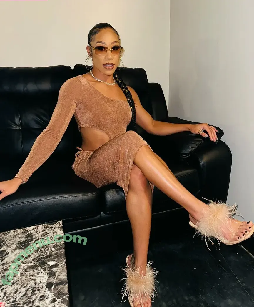 Alycia Baumgardner nude photo #0099 (alyciabaumgardner)