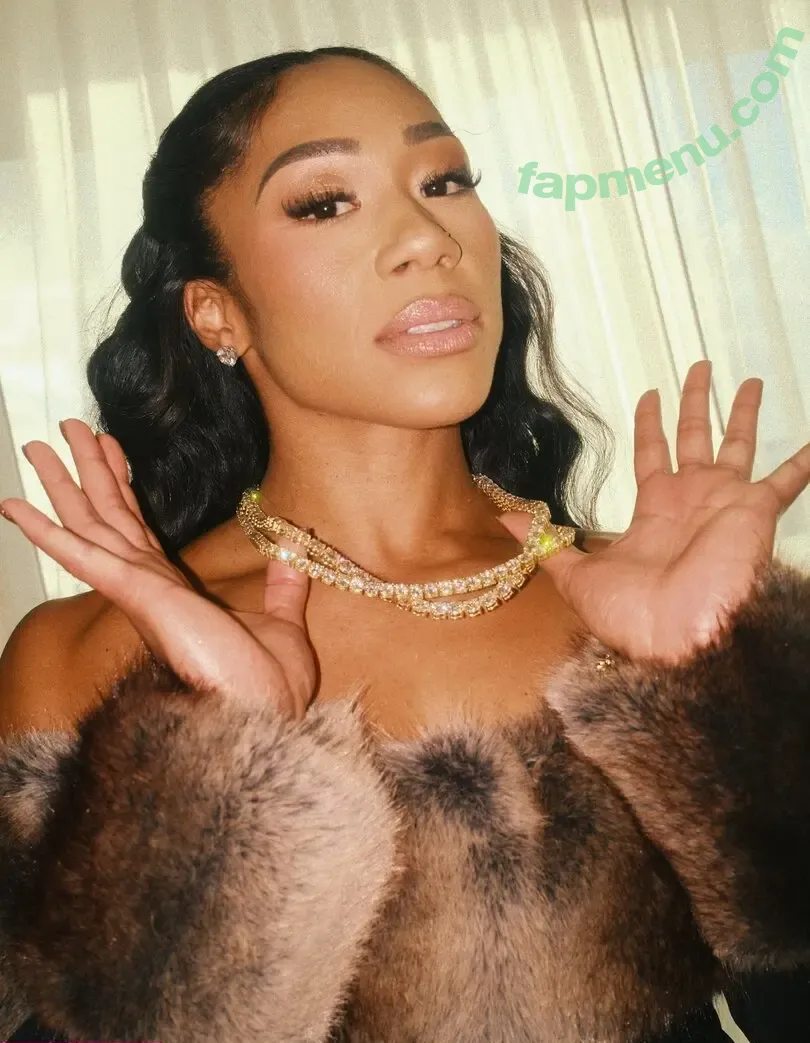 Alycia Baumgardner nude photo #0168 (alyciabaumgardner)