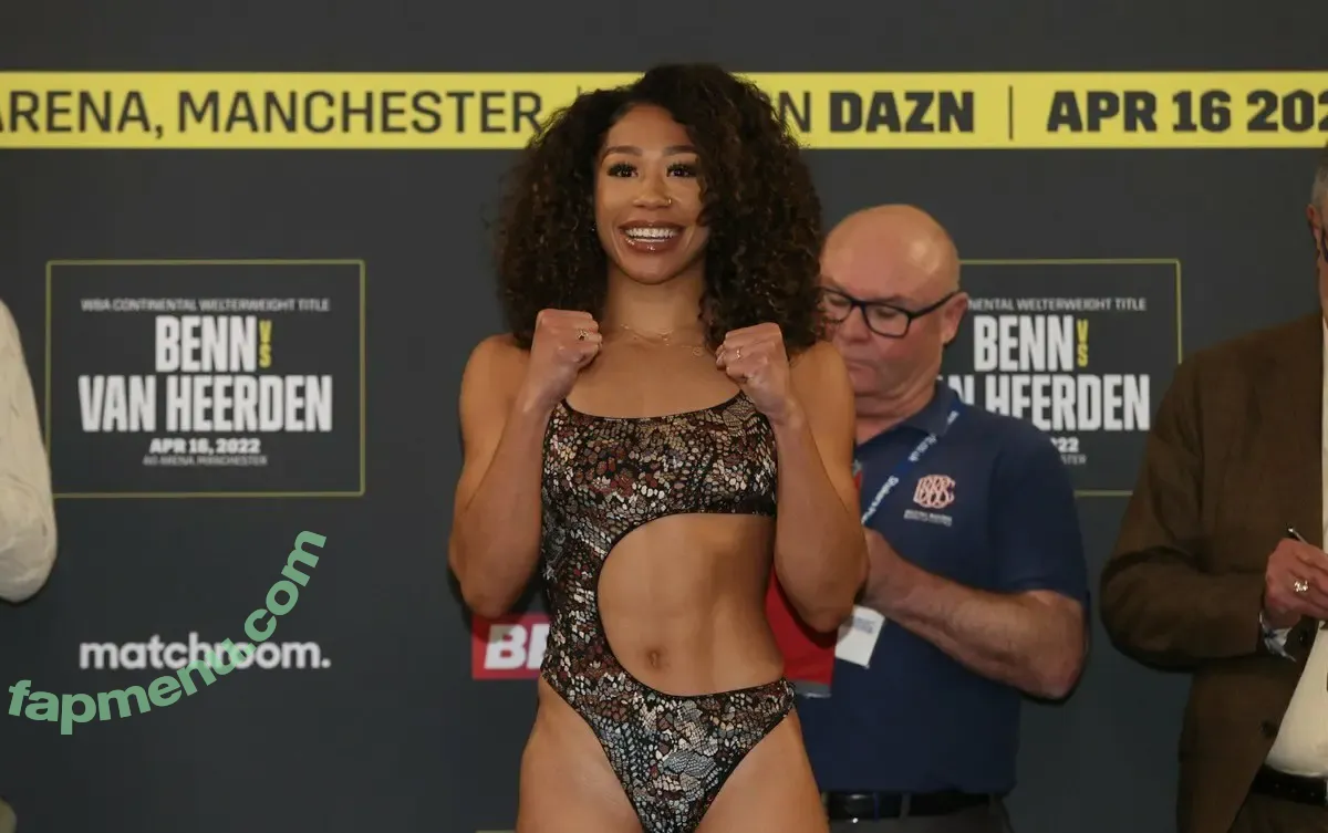 Alycia Baumgardner nude photo #0185 (alyciabaumgardner)