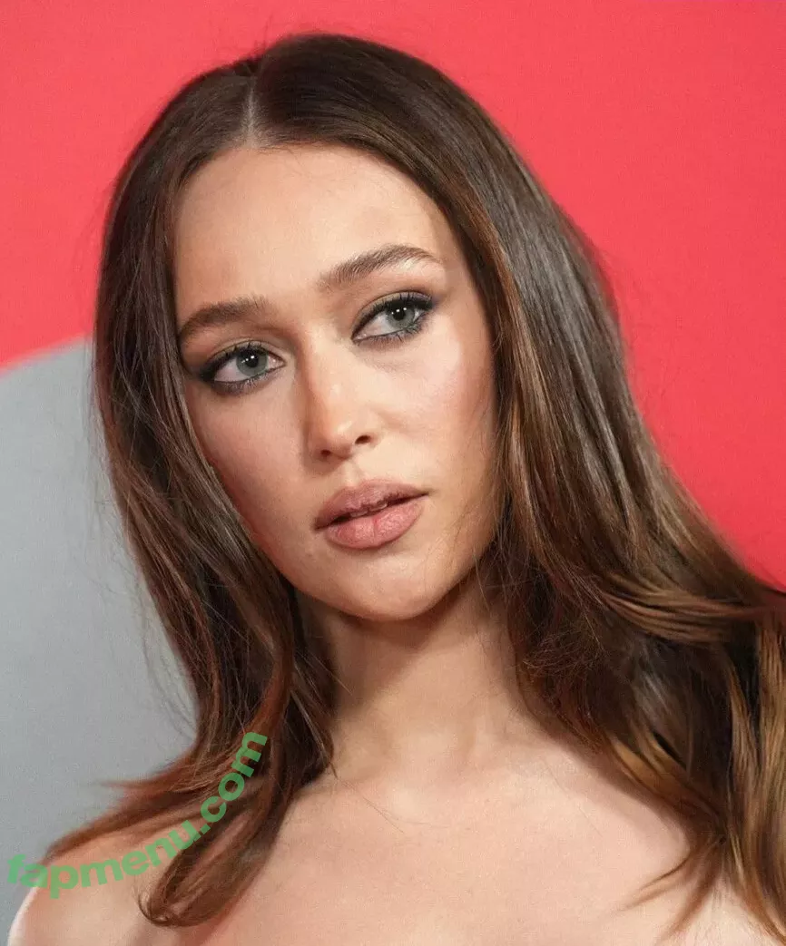 Alycia Debnam Carey nude photo #1133 (Alycia Debnam-Carey / DebnamCarey / alyciajasmin)