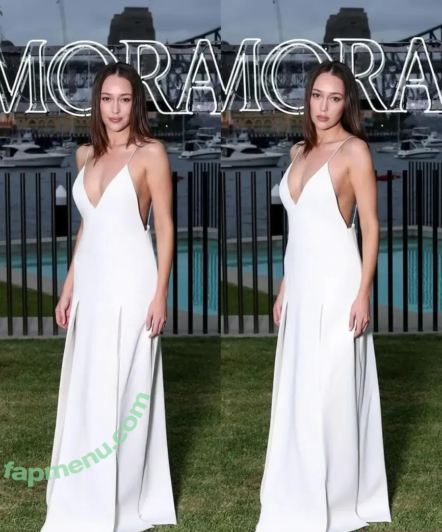 Alycia Debnam Carey nude photo #1227 (DebnamCarey / alyciajasmin)