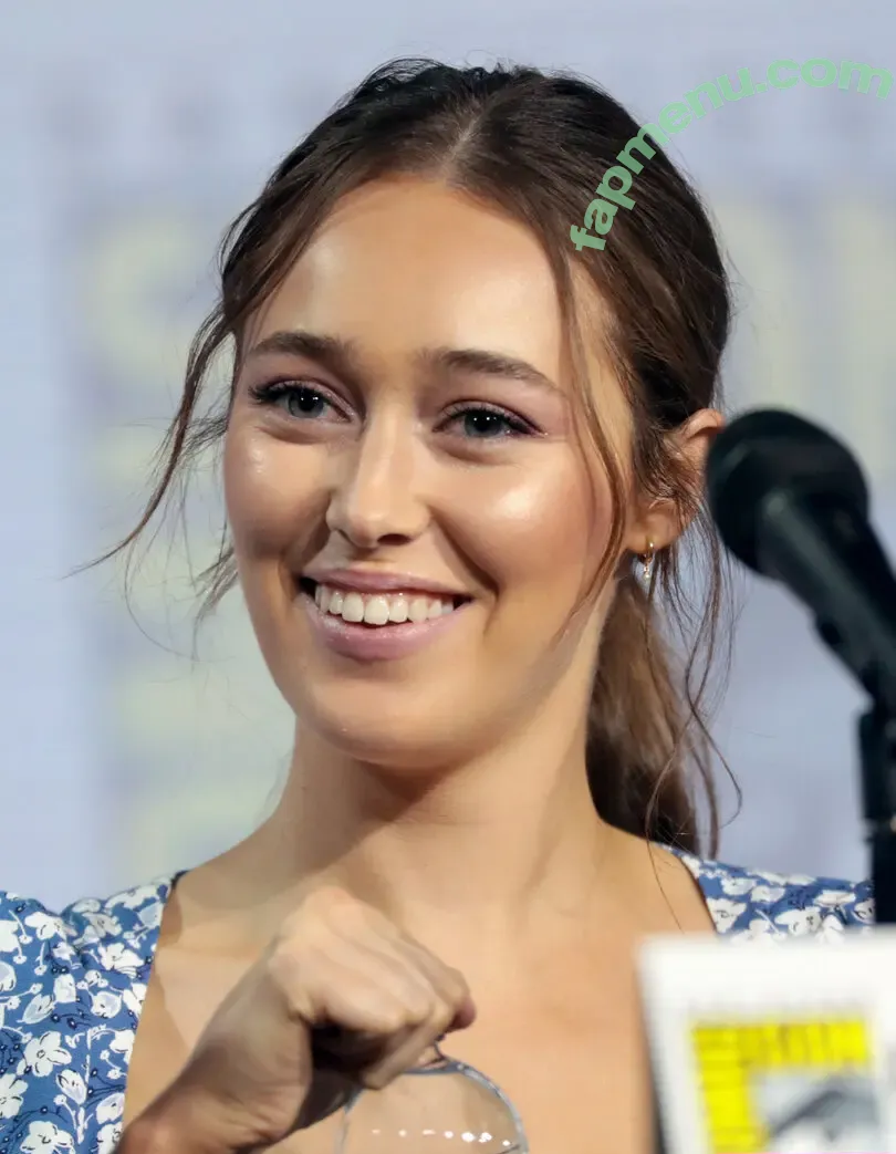 Alycia Debnam Carey nude photo #1353 (Alycia Debnam-Carey / DebnamCarey / alyciajasmin)