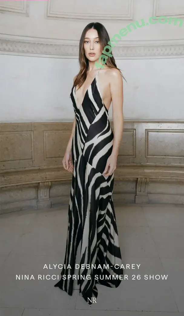 Alycia Debnam Carey nude photo #1578 (DebnamCarey / alyciajasmin)