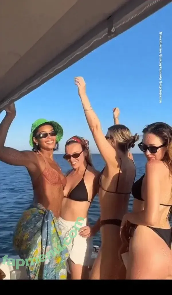 Alycia Debnam Carey nude photo #1594 (DebnamCarey / alyciajasmin)