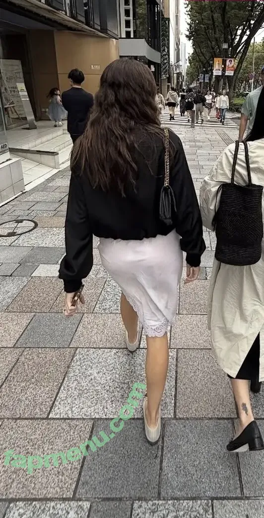 Alycia Debnam Carey nude photo #1641 (DebnamCarey / alyciajasmin)