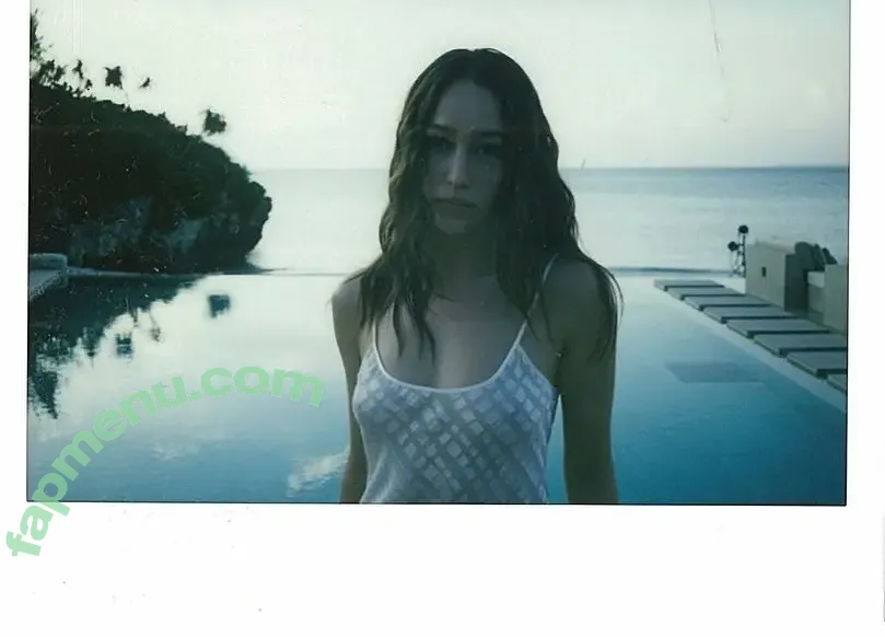 Alycia Debnam Carey nude photo #1644 (DebnamCarey / alyciajasmin)