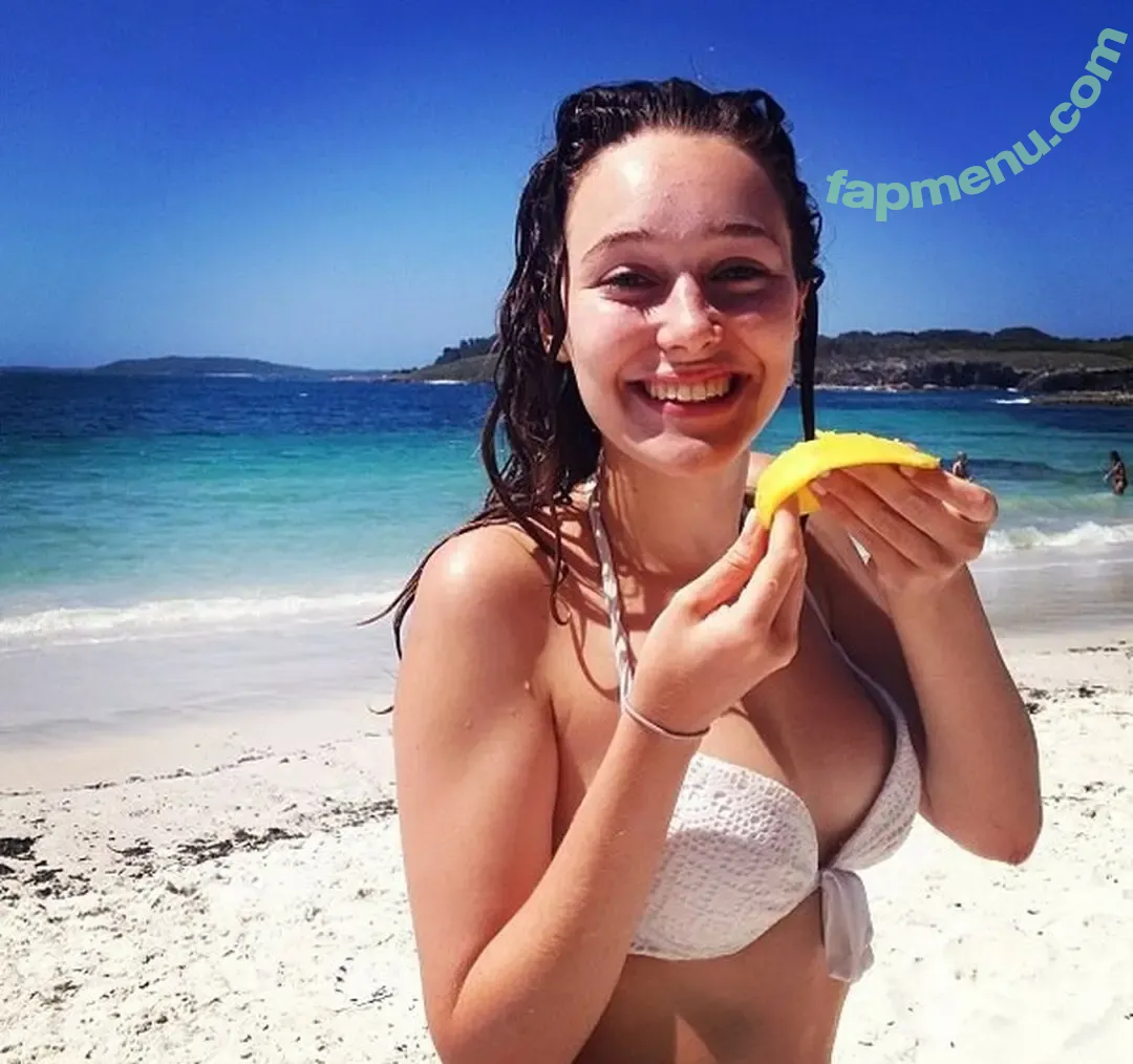 Alycia Debnam nude photo #0006 (Alycia Debnam)