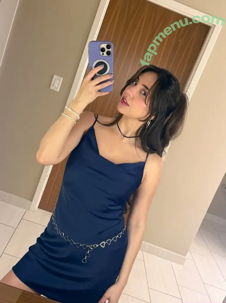 Alyek nude photo #0001 (alyekly)