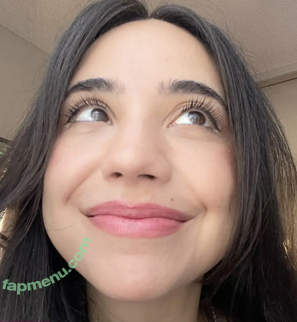 Alyek nude photo #0011 (alyekly)