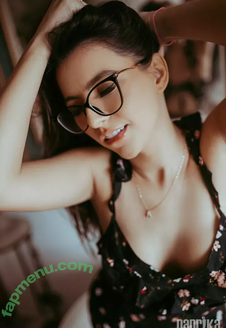 Alyne Lary nude photo #0012 (alyne_laryofc / alynelary)