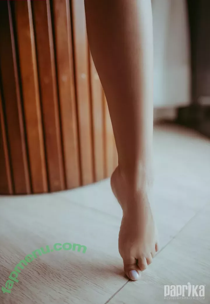 Alyne Lary nude photo #0051 (alyne_laryofc / alynelary)