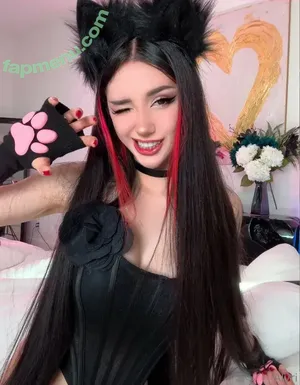 alyri / alyri_tv nude photo #0063