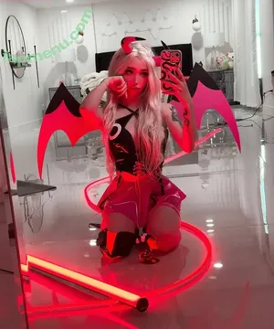 alyri / alyri_tv nude photo #0090