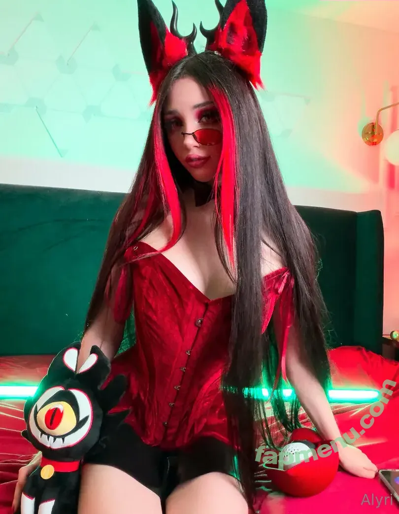 alyri nude photo #0130 (alyri_tv)