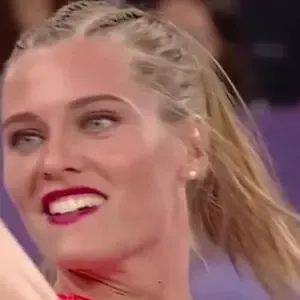 Alysha Newman / alyshanewman nude photo #0002