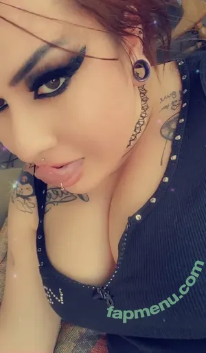 alysinchainz / alysin_chainz nude photo #0025