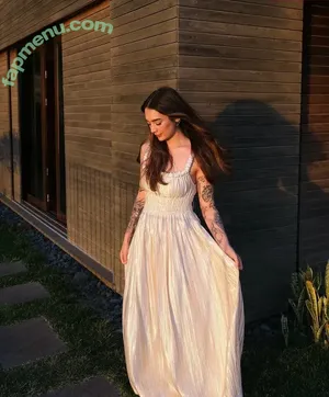 Alyska / alyskaplays nude photo #0002
