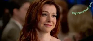 Alyson Hannigan / alysonhannigan nude photo #0365