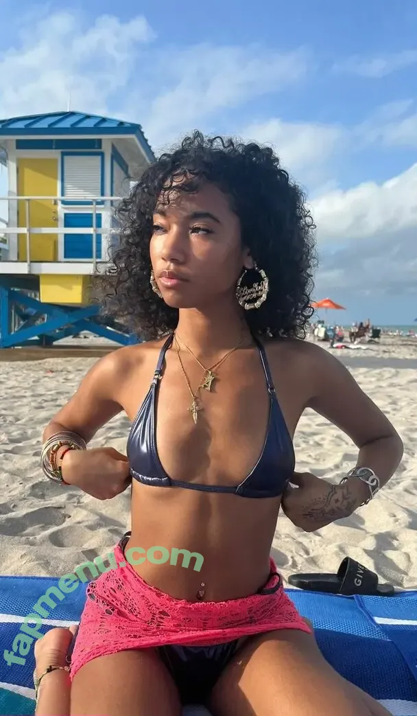 alysontsang nude photo #0005 (plantbasedpussey)