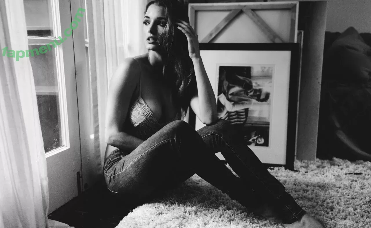 Alyssa Arce nude photo #0317 (alina770 / miss_alyssaarce / missalyssaarce)