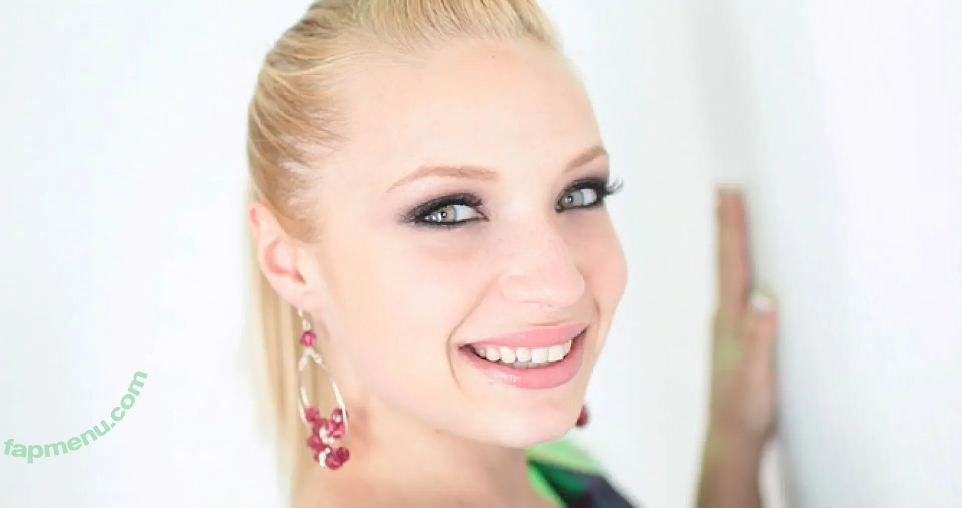 Alyssa Branch nude photo #0080 (alyssa.branch)