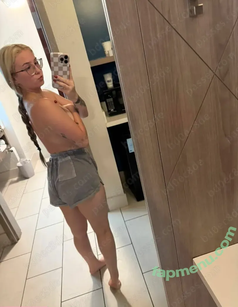 Alyssa Capps nude photo #0001 (official.alyssa.capps)