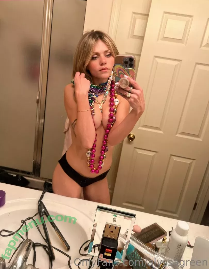 Alyssa Green nude photo #0342 (alyssagreen / alyssajoygreene)