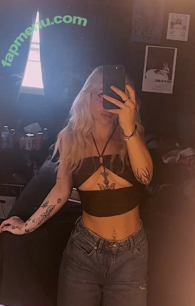 Alyssa Leonard nude photo #0005 (Leobaby69 / alyssaleonard)