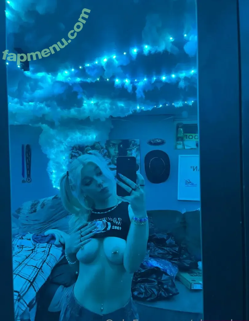 Alyssa Leonard nude photo #0029 (Leobaby69 / alyssaleonard)