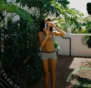 Alyssa Lynch / alyssalynch nude photo #0468