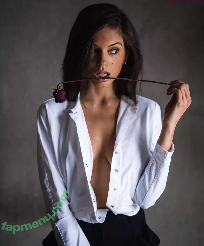 Alyssa Lynch nude photo #0034 (alyssalynch)