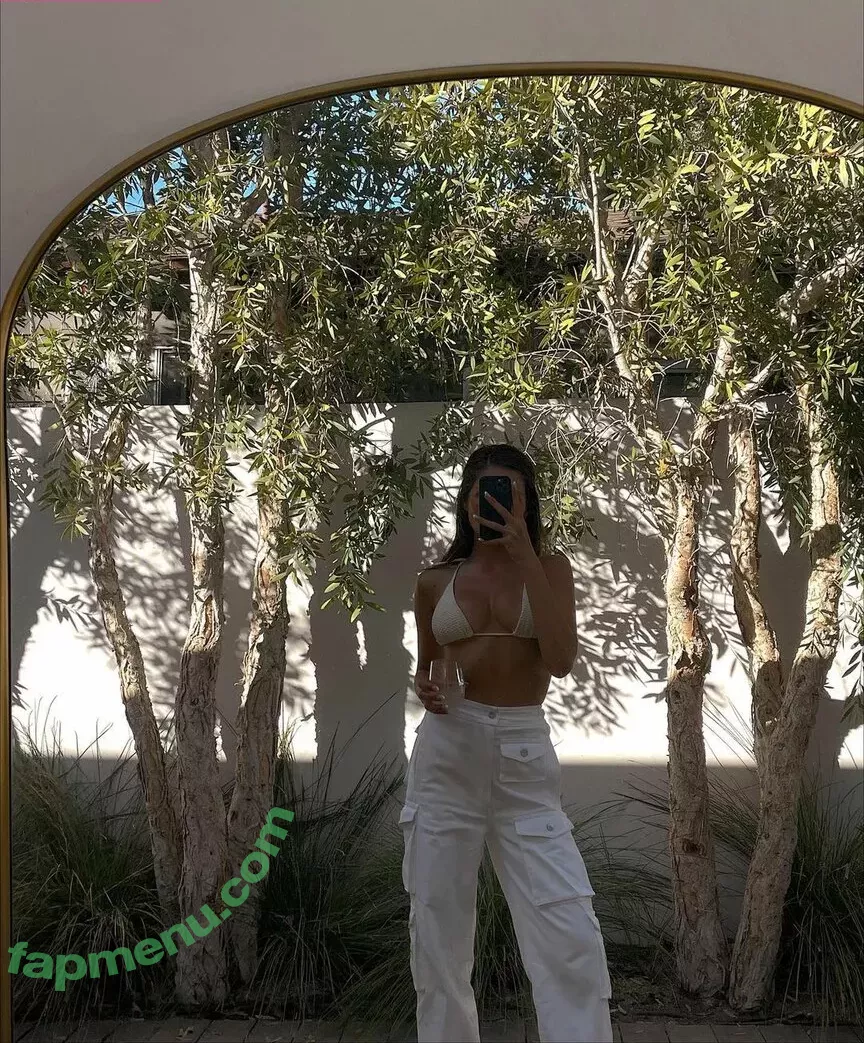 Alyssa Lynch nude photo #0175 (alyssalynch)