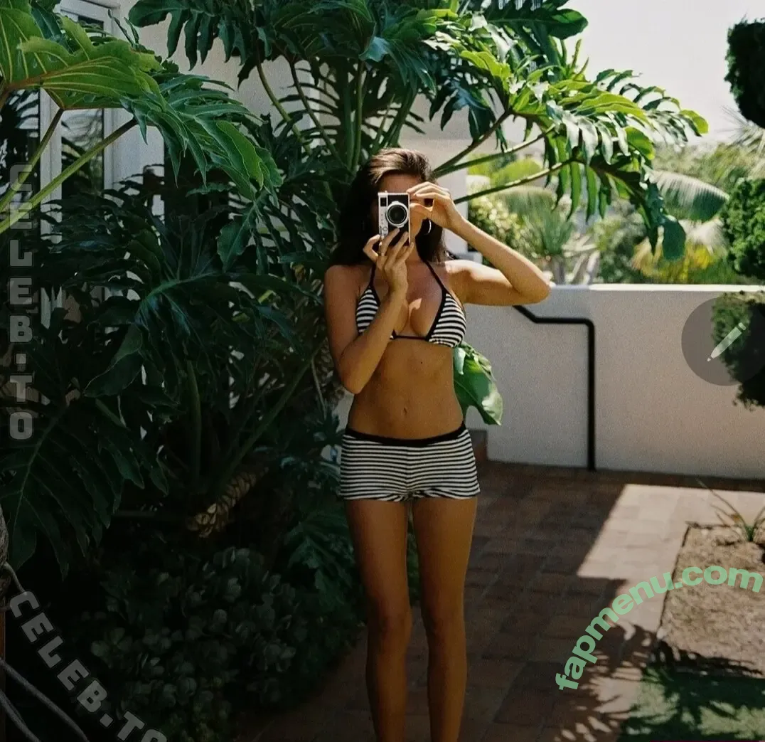 Alyssa Lynch nude photo #0468 (alyssalynch)