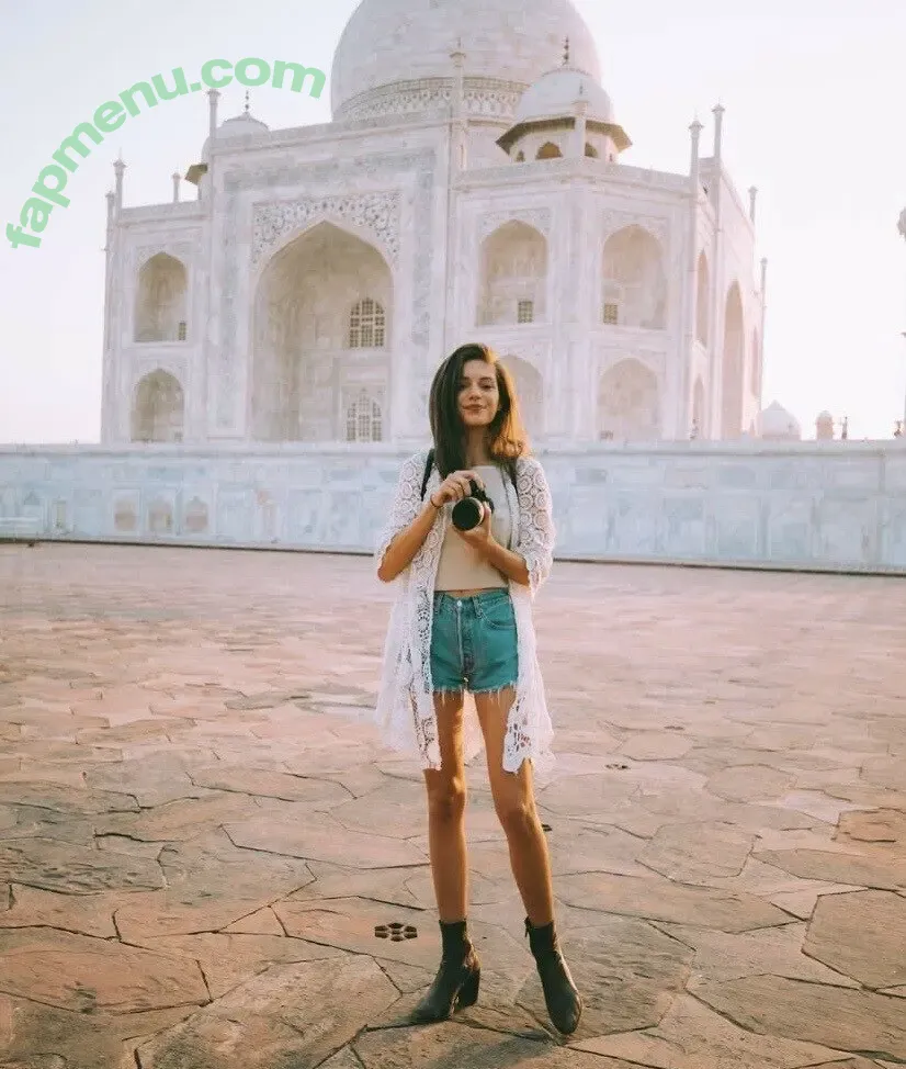 Alyssa Lynch nude photo #0503 (alyssalynch)