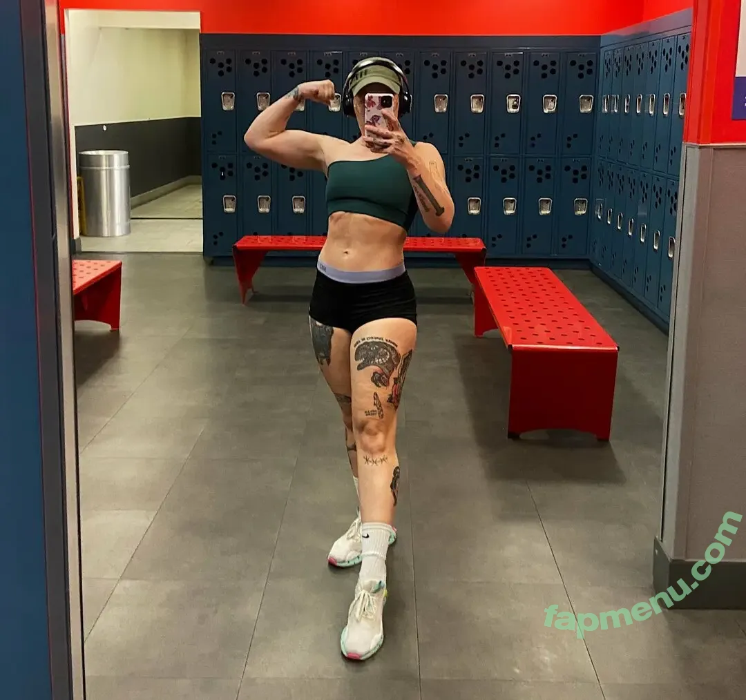 Alyssa Mercante nude photo #0063 (alyssa_merc / alyssamerk)