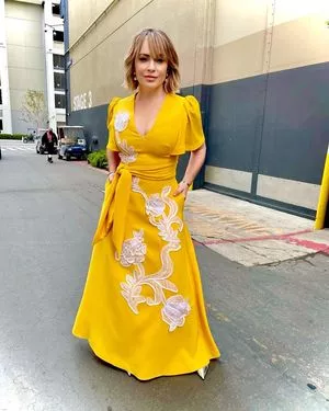 Alyssa Milano / alyssa_milano / milano_Alyssa nude photo #0003