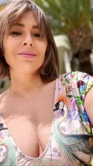 Alyssa Milano / alyssa_milano / milano_Alyssa nude photo #0131