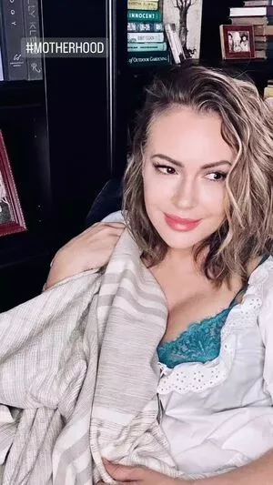 Alyssa Milano / alyssa_milano / milano_Alyssa nude photo #0305