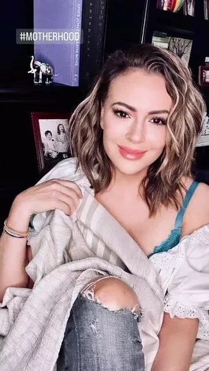 Alyssa Milano / alyssa_milano / milano_Alyssa nude photo #0310