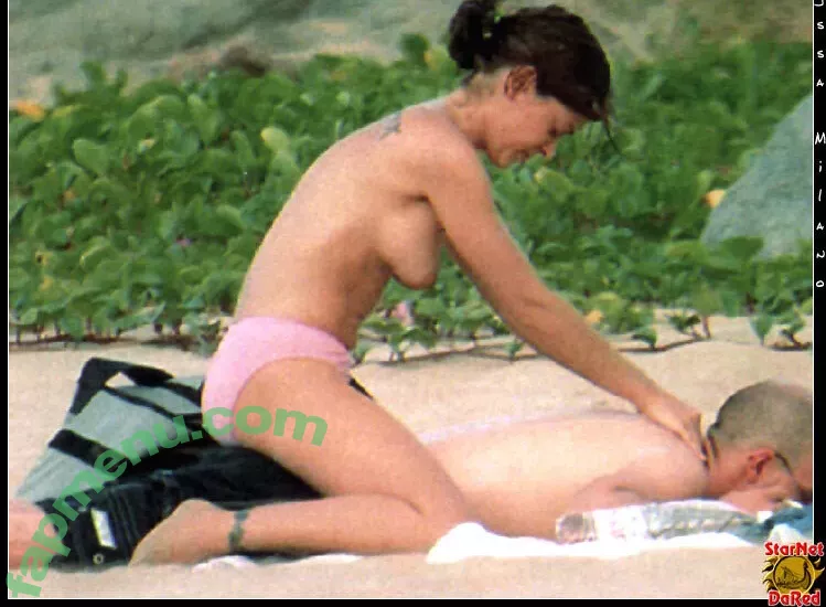 Alyssa Milano nude photo #0020 (alyssa_milano / milano_Alyssa)