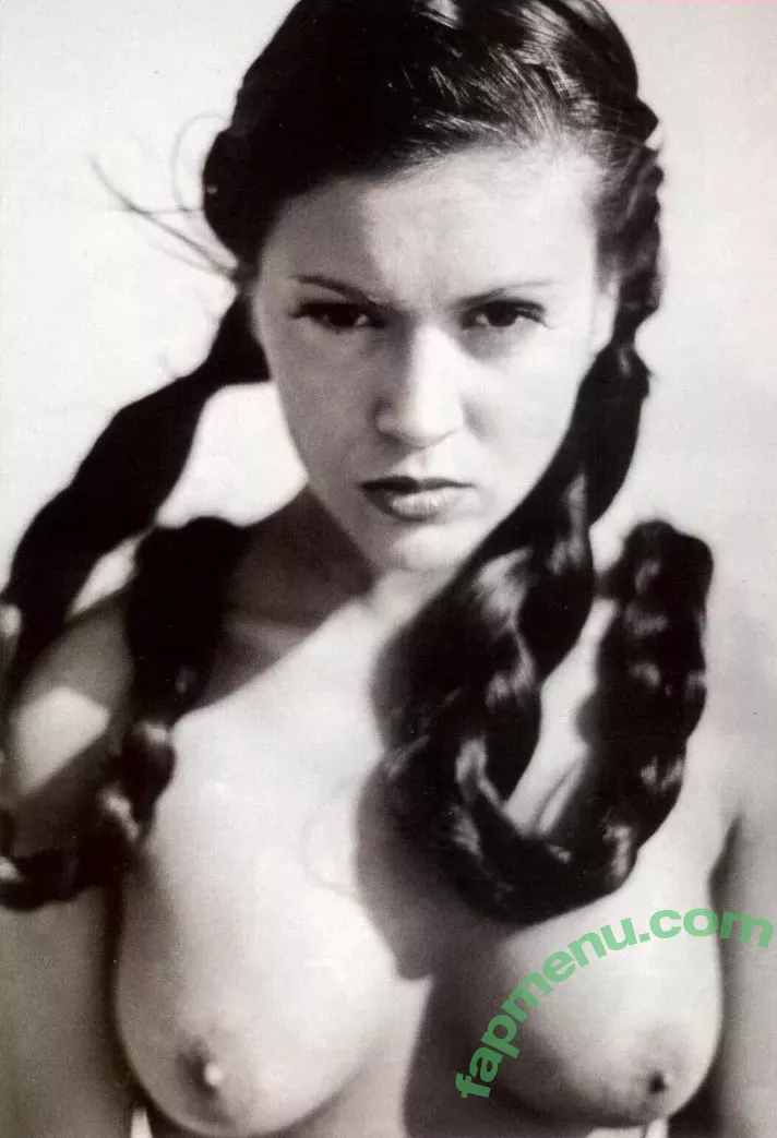 Alyssa Milano nude photo #0095 (alyssa_milano / milano_Alyssa)