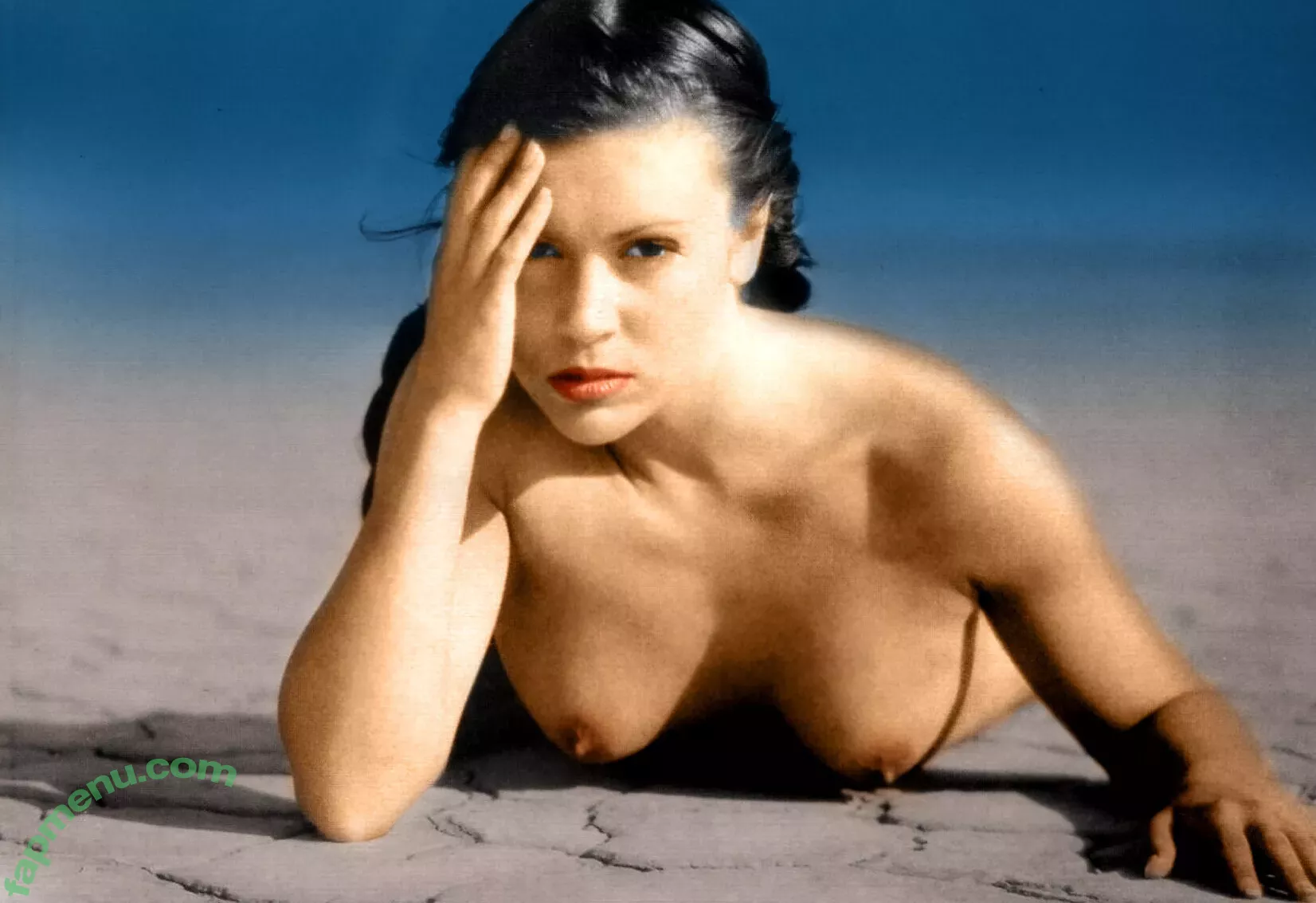 Alyssa Milano nude photo #0111 (alyssa_milano / milano_Alyssa)
