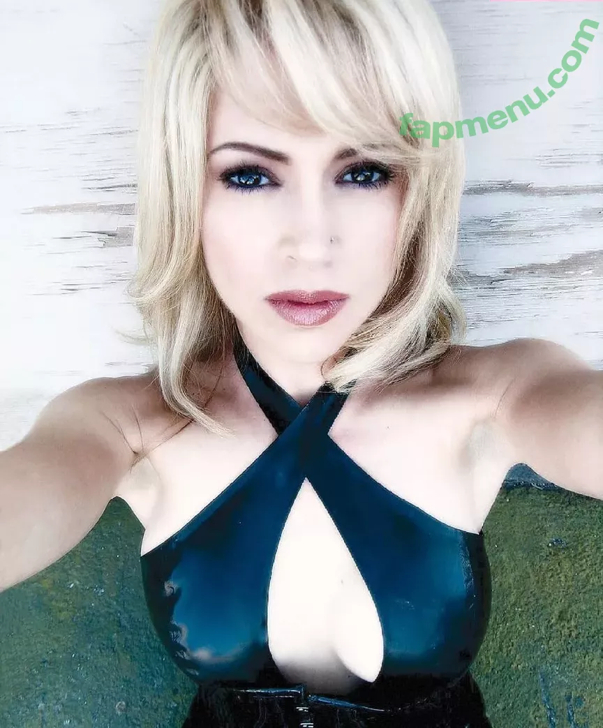Alyssa Milano nude photo #0124 (alyssa_milano / milano_Alyssa)