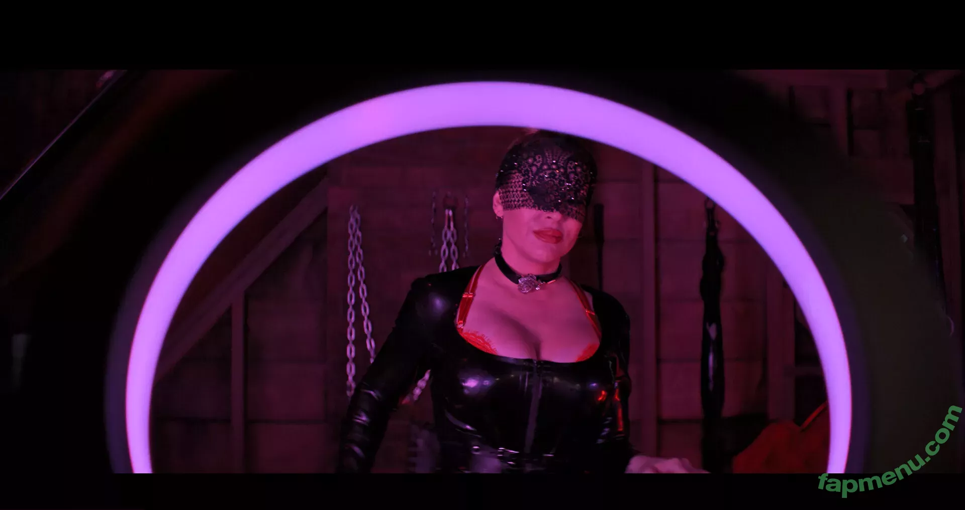 Alyssa Milano nude photo #0141 (alyssa_milano / milano_Alyssa)